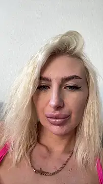 Mia Roxie online show from 04-11-26, 07:45