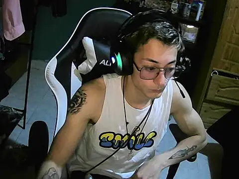 Snapshot of Jughead_16 chatting on 10-16-25, 02:09 Jughead 16 online show from 10-16-25, 02:09