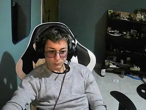 Snapshot of Jughead_16 chatting on 10-31-25, 02:19 Jughead 16 online show from 10-31-25, 02:19