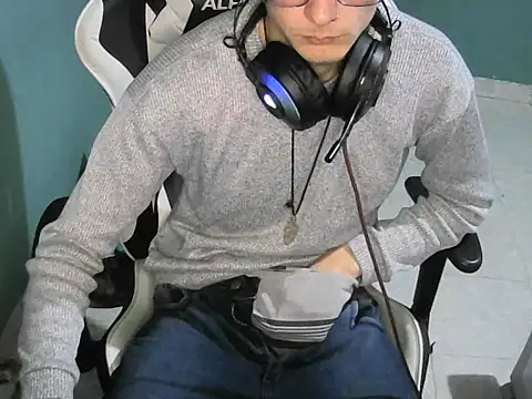 Snapshot of Jughead_16 chatting on 09-09-25, 02:54 Jughead 16 online show from 09-09-25, 02:54