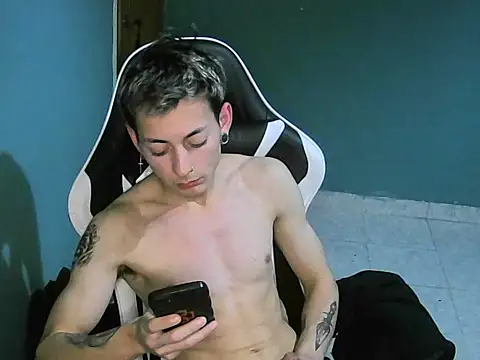 Snapshot of Jughead_16 chatting on 09-15-25, 03:07 Jughead 16 online show from 09-15-25, 03:07