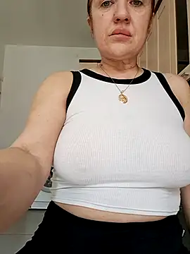 KiraXTender online show from 04-06-26, 03:35