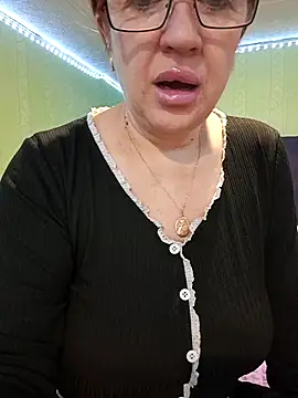 KiraXTender online show from 03-11-26, 11:54