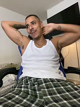 Ilovepancackes online show from 12-02-25, 12:44