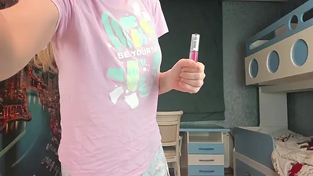 Masha 2002 online show from 04-14-26, 08:25