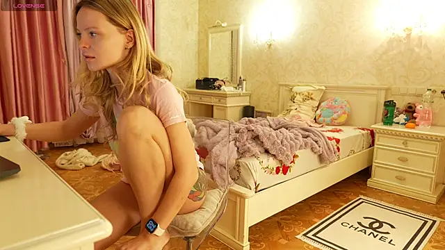 Masha 2002 online show from 10-12-25, 07:04