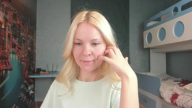 Masha 2002 online show from 04-18-26, 11:05