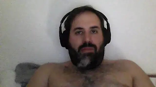 Snapshot of The_Masterxxx14 chatting on 05-18-26, 02:33 The Masterxxx14 online show from 05-18-26, 02:33
