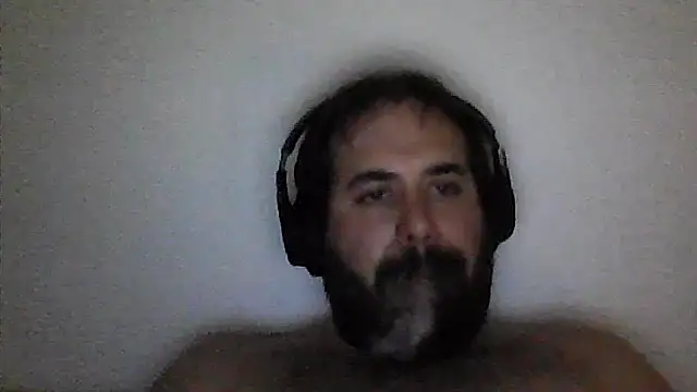 Snapshot of The_Masterxxx14 chatting on 05-19-26, 06:15 The Masterxxx14 online show from 05-19-26, 06:15