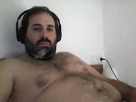 Snapshot of The_Masterxxx14 chatting on 05-08-26, 03:05 The Masterxxx14 online show from 05-08-26, 03:05