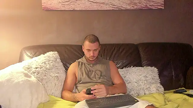 Snapshot of paulblack21 chatting on 10-26-25, 12:55 paulblack21 online show from 10-26-25, 12:55