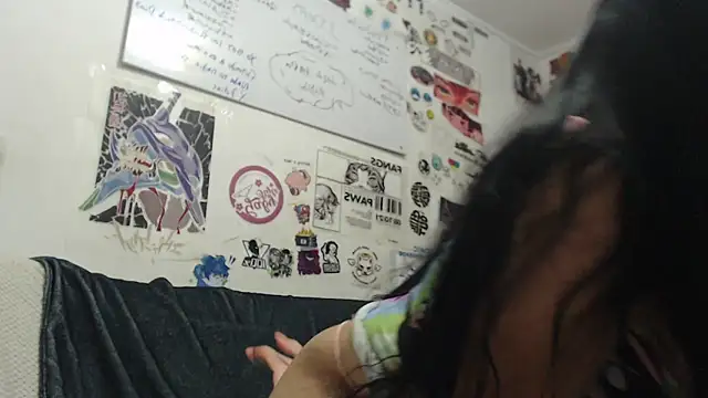 Snapshot of veronica_salas chatting on 05-24-26, 10:15 veronica salas online show from 05-24-26, 10:15