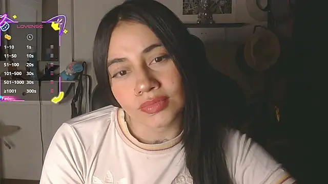 Snapshot of val_bardot chatting on 05-25-26, 05:29 val bardot online show from 05-25-26, 05:29