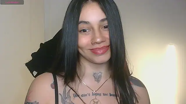 Snapshot of val_bardot chatting on 05-06-26, 03:43 val bardot online show from 05-06-26, 03:43