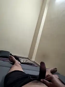 Snapshot of rajstrip12650 chatting on 11-20-25, 12:17 rajstrip12650 online show from 11-20-25, 12:17