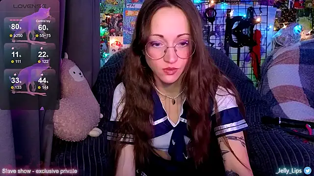 Snapshot of ServantBrook chatting on 10-10-25, 05:08 ServantBrook online show from 10-10-25, 05:08