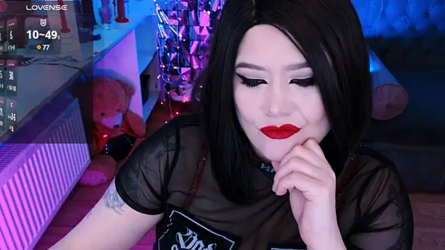 wickedxqueen online show from 02-11-25, 06:19