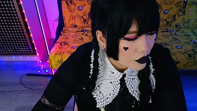 Snapshot of wickedxqueen chatting on 06-03-26, 09:41 wickedxqueen online show from 06-03-26, 09:41