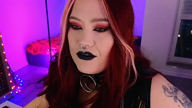Snapshot of wickedxqueen chatting on 05-25-26, 07:56 wickedxqueen online show from 05-25-26, 07:56