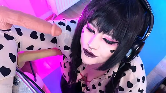 wickedxqueen online show from 03-05-25, 04:56