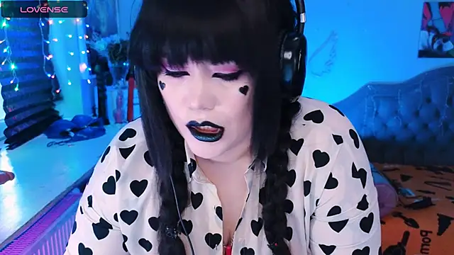 wickedxqueen online show from 02-20-25, 05:44