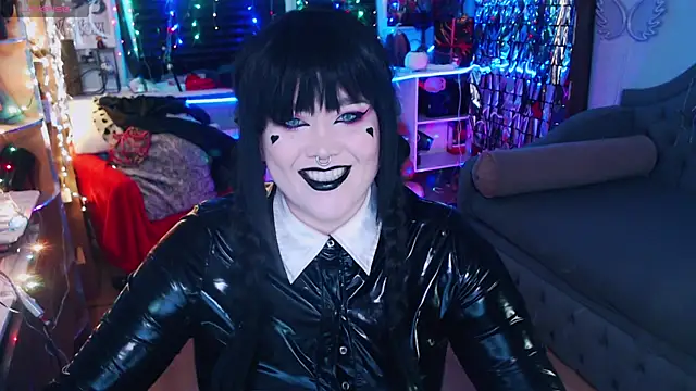 wickedxqueen online show from 01-16-25, 04:17