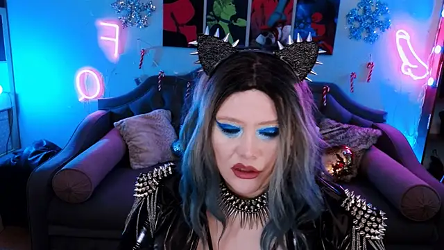 wickedxqueen online show from 12-29-24, 03:22