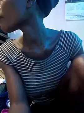 Snapshot of Slender-simple1 chatting on 09-25-25, 03:51 Slender-simple1 online show from 09-25-25, 03:51