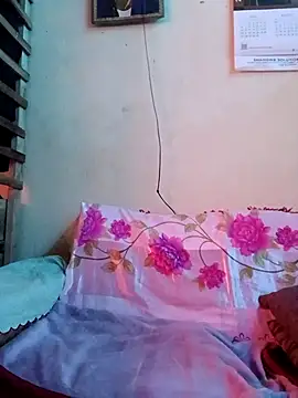 Snapshot of Slender-simple1 chatting on 09-24-25, 11:50 Slender-simple1 online show from 09-24-25, 11:50