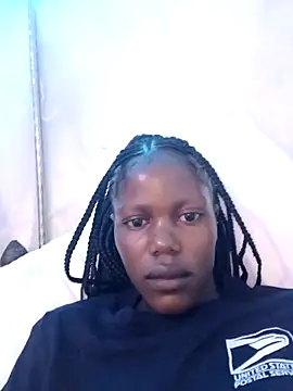 Snapshot of Slender-simple1 chatting on 09-14-25, 02:06 Slender-simple1 online show from 09-14-25, 02:06