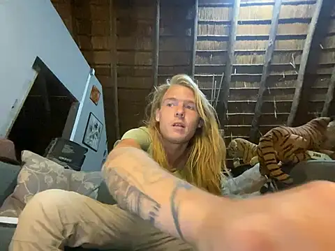 Snapshot of Salted_Playday chatting on 02-27-25, 02:57 Salted Playday online show from 02-27-25, 02:57