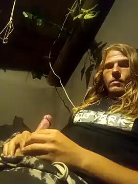 Snapshot of Salted_Playday chatting on 12-27-24, 01:22 Salted Playday online show from 12-27-24, 01:22