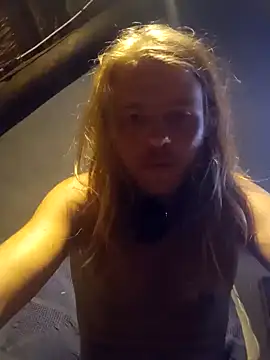 Snapshot of Salted_Playday chatting on 01-10-25, 04:01 Salted Playday online show from 01-10-25, 04:01