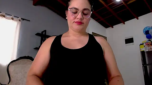Snapshot of maela1 chatting on 10-17-25, 06:10 maela1 online show from 10-17-25, 06:10