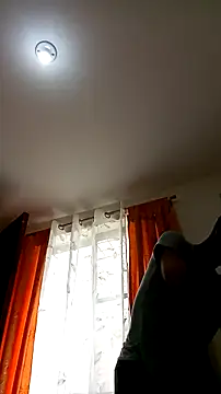 JohanyLatino online show from 04-04-26, 03:40