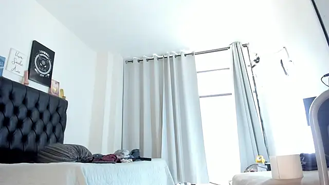 JohanyLatino online show from 03-02-25, 06:13