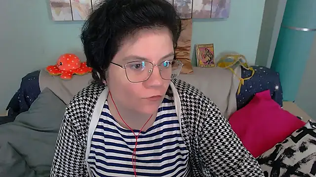 EverlyRays online show from 11-28-25, 05:18