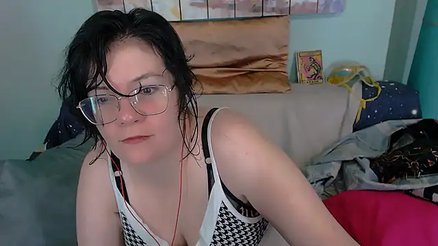 EverlyRays online show from 11-30-25, 07:47