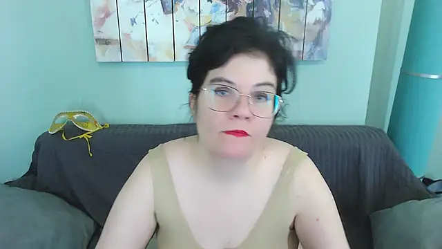 Snapshot of EverlyRays chatting on 03-17-25, 06:00 EverlyRays online show from 03-17-25, 06:00