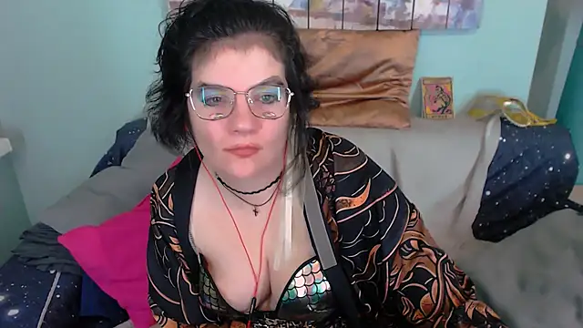 EverlyRays online show from 11-11-25, 02:12