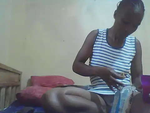 Snapshot of Smillie_prety chatting on 06-08-26, 12:38 Smillie prety online show from 06-08-26, 12:38