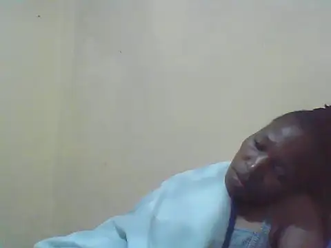 Smillie prety online show from 11-19-25, 04:23