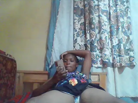 Snapshot of Smillie_prety chatting on 07-06-26, 02:02 Smillie prety online show from 07-06-26, 02:02