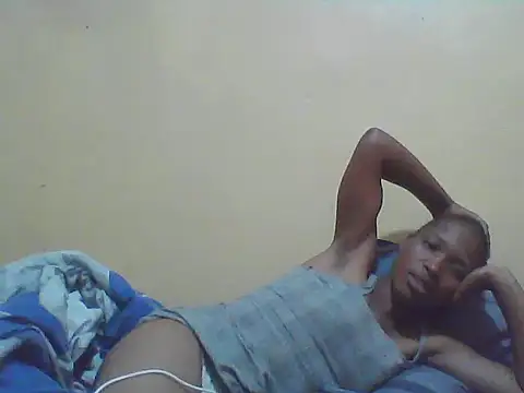 Smillie prety online show from 11-28-25, 04:34