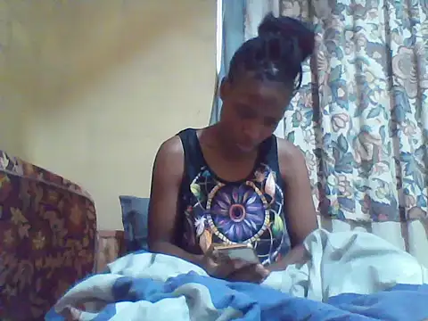 Snapshot of Smillie_prety chatting on 07-08-26, 04:57 Smillie prety online show from 07-08-26, 04:57