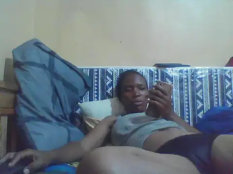 Snapshot of Smillie_prety chatting on 05-10-26, 01:25 Smillie prety online show from 05-10-26, 01:25