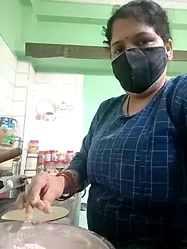 Snapshot of sematomar chatting on 09-09-25, 03:49 sematomar online show from 09-09-25, 03:49