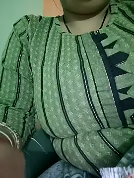 Snapshot of sematomar chatting on 11-04-25, 03:32 sematomar online show from 11-04-25, 03:32