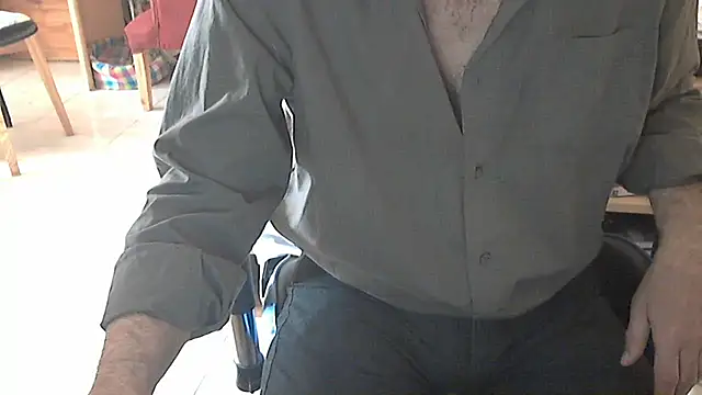 Snapshot of angelgarcia269 chatting on 09-19-25, 11:58 angelgarcia269 online show from 09-19-25, 11:58
