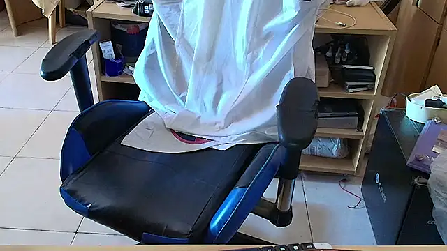 angelgarcia269 online show from 12-18-25, 03:16